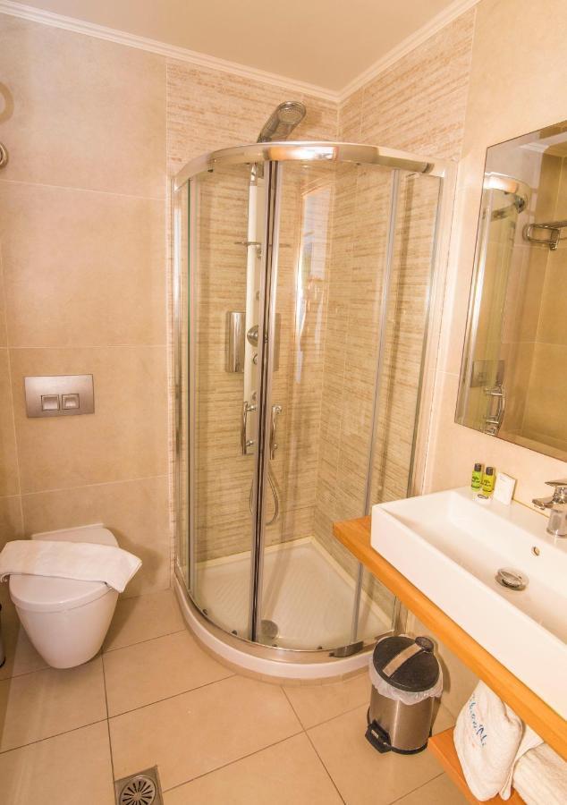 Hotel Grand Theoni Boutique & 4*