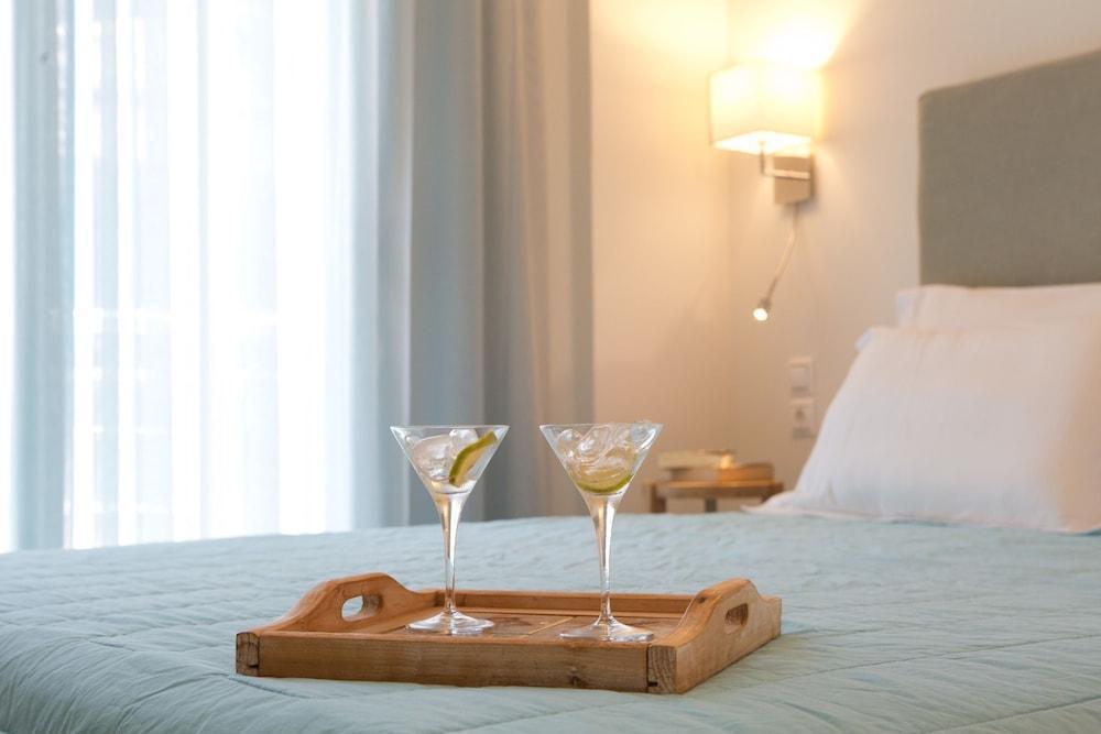 Hotel Grand Theoni Boutique & Vasiliki
