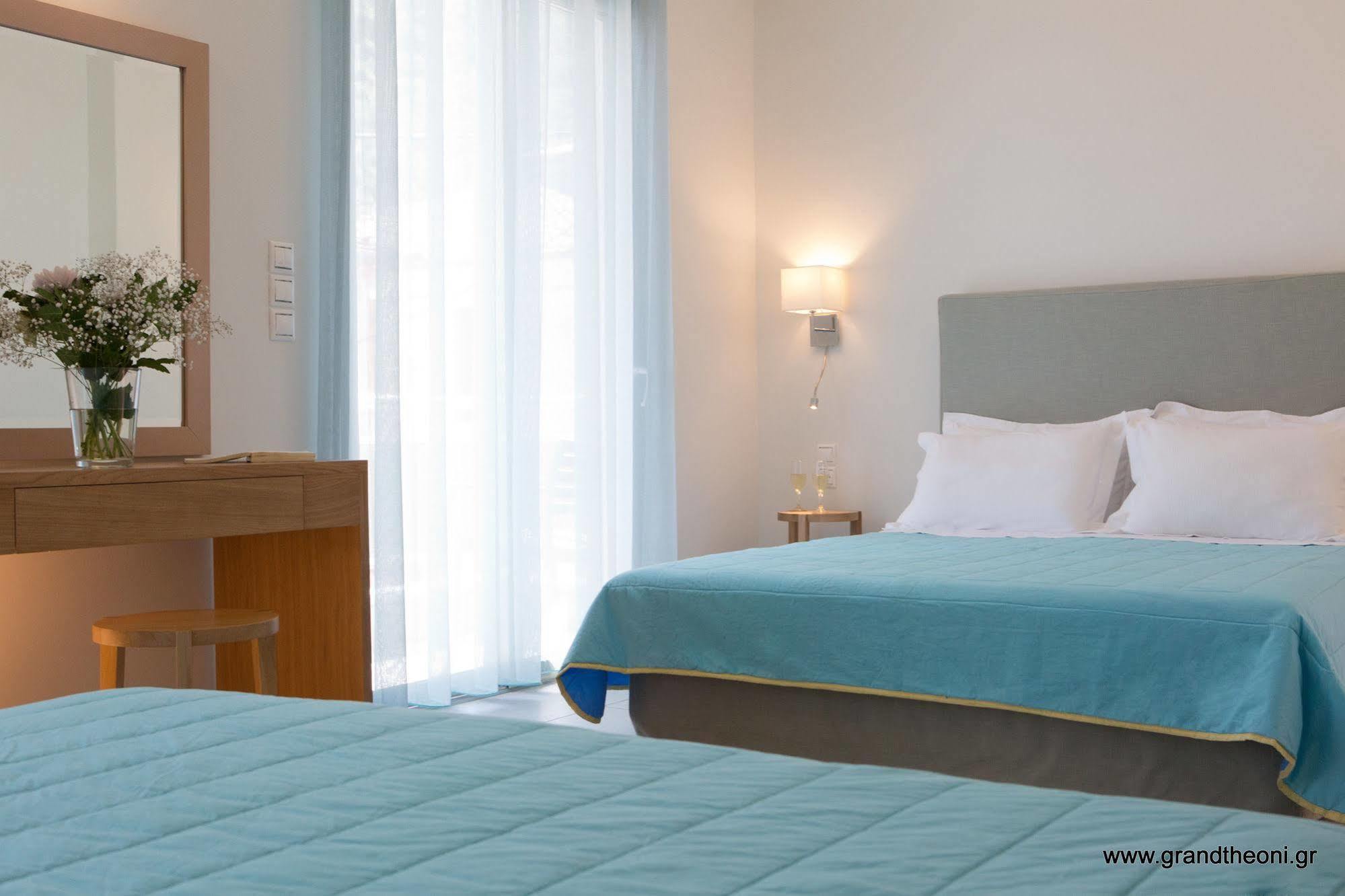 Hotel Grand Theoni Boutique & Vasiliki